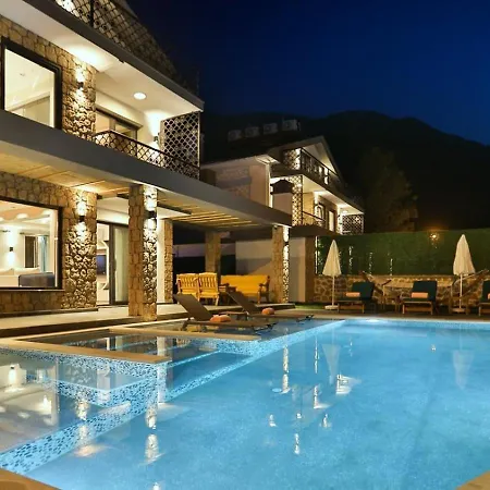 Oeluedeniz 4 Bedroom With Private Pool Hot Tub Villa
