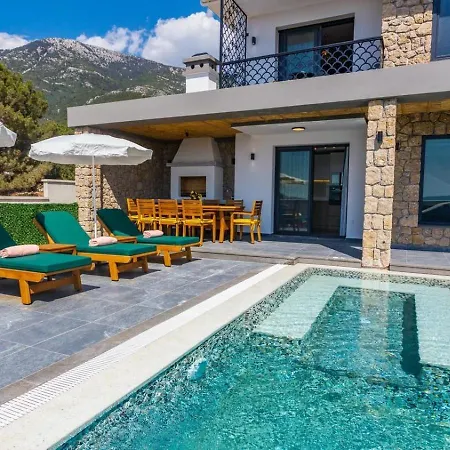 Oeluedeniz 4 Bedroom With Private Pool Hot Tub فيلة *