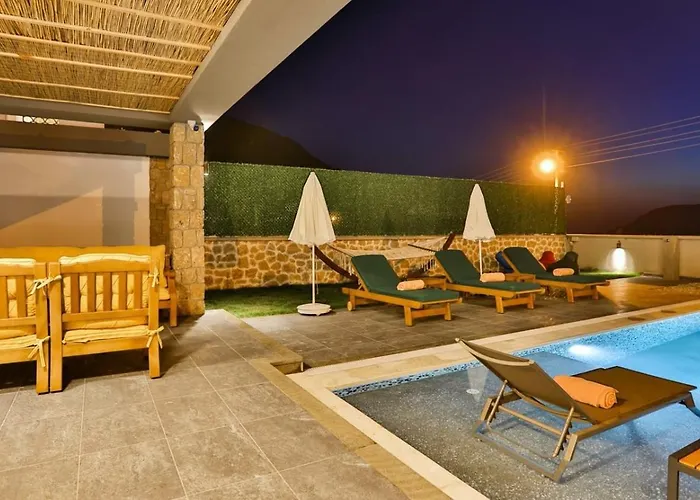 ölüdeniz 4 Bedroom With Private Pool Hot Tub