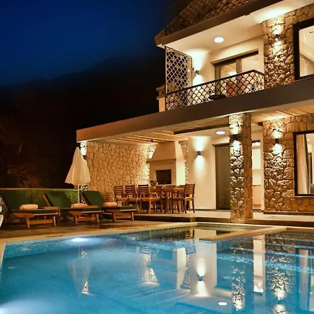 Villa Oeluedeniz 4 Bedroom With Private Pool Hot Tub Fethiye