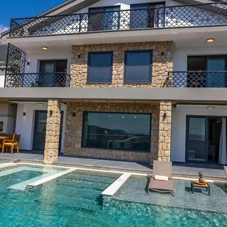 Oeluedeniz 4 Bedroom With Private Pool Hot Tub فتحية