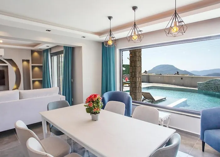 Villa Oeluedeniz 4 Bedroom With Private Pool Hot Tub Fethiye
