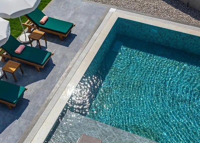 Villa Oeluedeniz 4 Bedroom With Private Pool Hot Tub