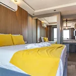 别墅 Oeluedeniz 4 Bedroom With Private Pool Hot Tub *